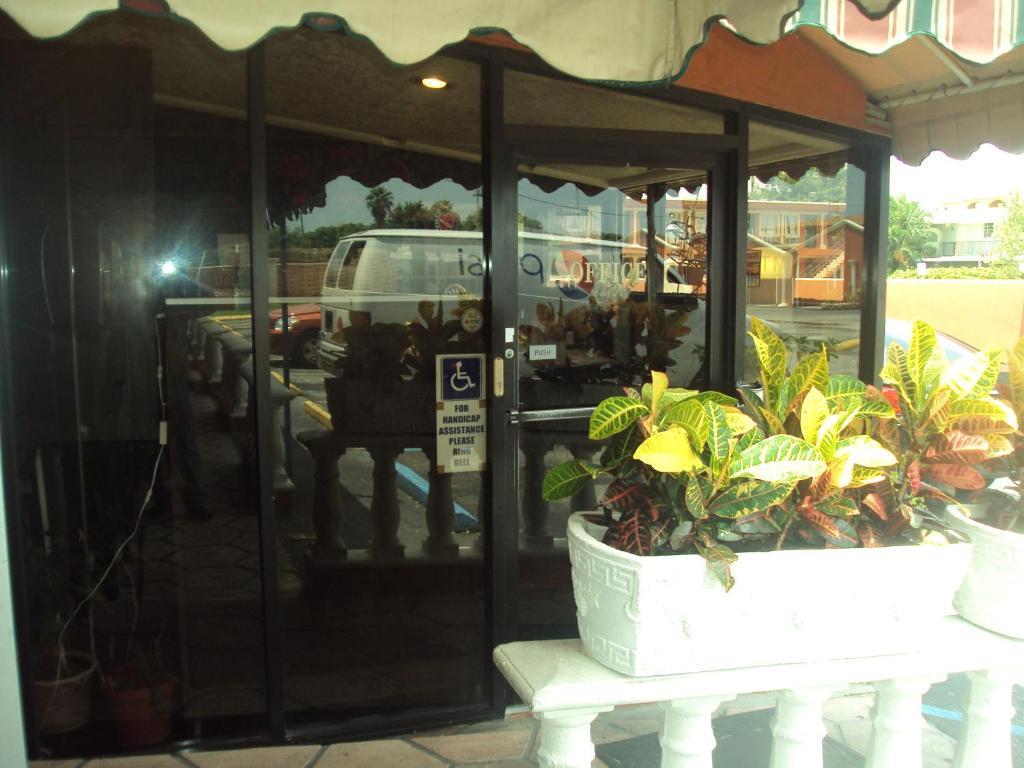 Hialeah Executive Motel Miami Springs Eksteriør billede